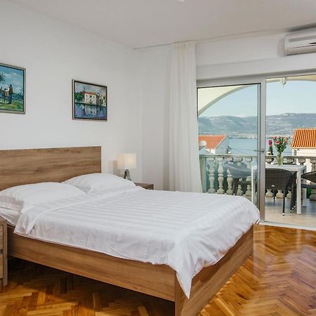 Apartments Bago Trogir Exterior foto