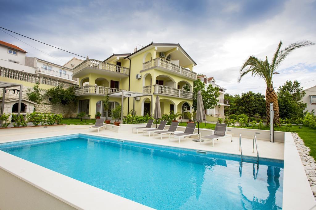 Apartments Bago Trogir Exterior foto