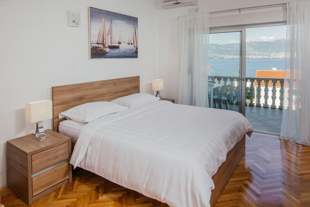 Apartments Bago Trogir Exterior foto